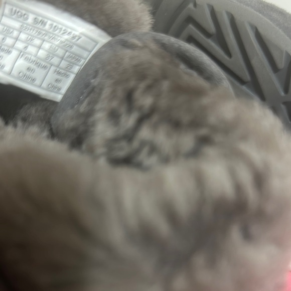 UGG Gray Winter Boots Slip-On Suede Comfort - Picture 8 of 8